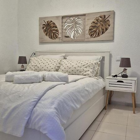 Cozy Bungalow In Urb La Marina With Shared Pool San Fulgencio ภายนอก รูปภาพ
