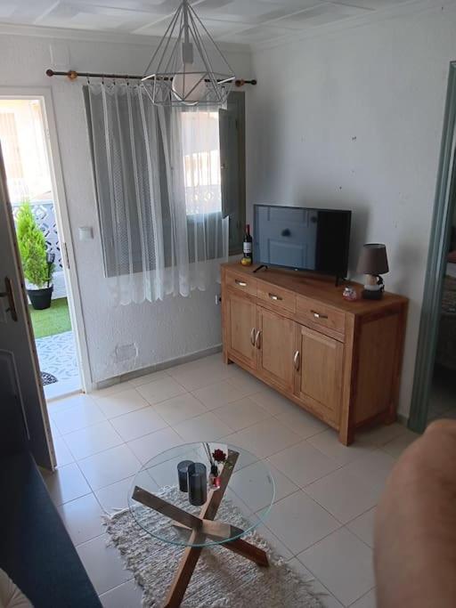 Cozy Bungalow In Urb La Marina With Shared Pool San Fulgencio ภายนอก รูปภาพ