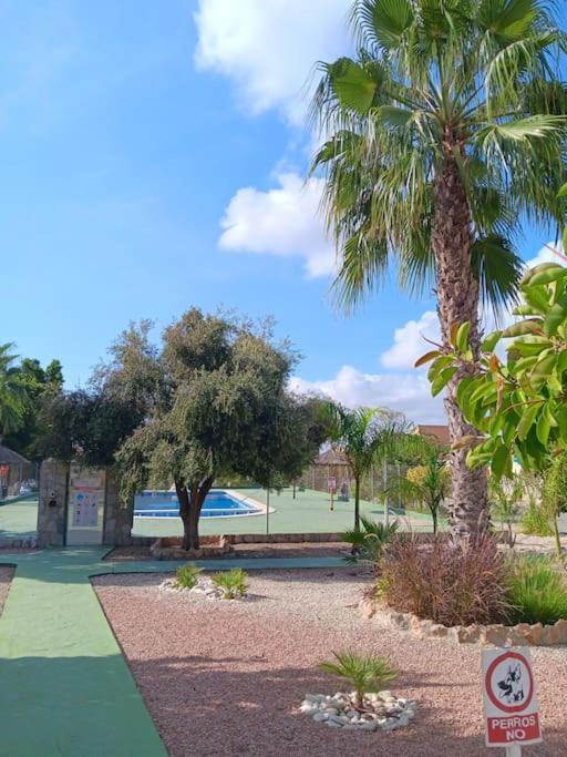 Cozy Bungalow In Urb La Marina With Shared Pool San Fulgencio ภายนอก รูปภาพ